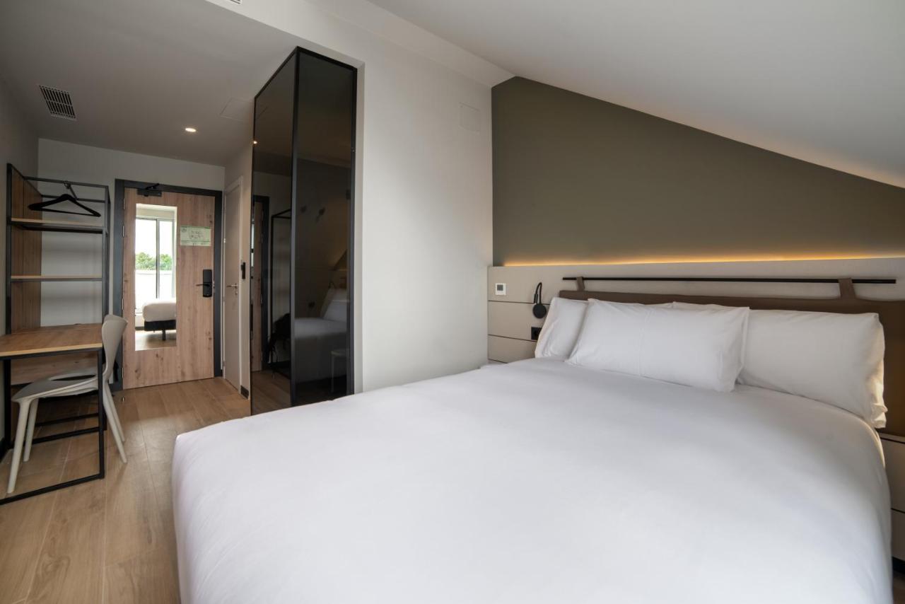 Hotel Ibis Styles Santander Exterior foto